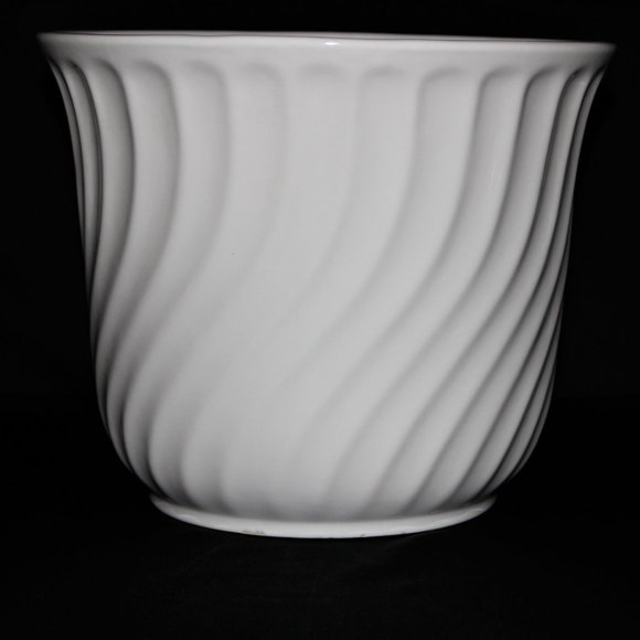 Vintage Vista Alegre Planter | Made in Portugal | Footed Planter with Ha… - Picture 13 of 15